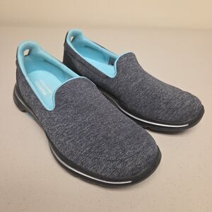 Skechers Shoes Womens Quick Fit Go Walk 5 Honor Slip On Sneakers  Size 7 Gray